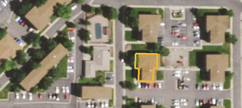 1049 9th Ave