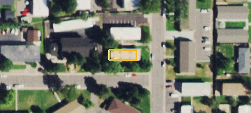 705 Moore St