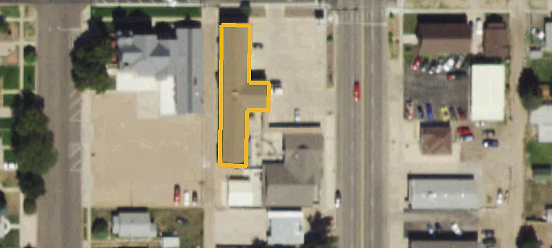 725 Main St