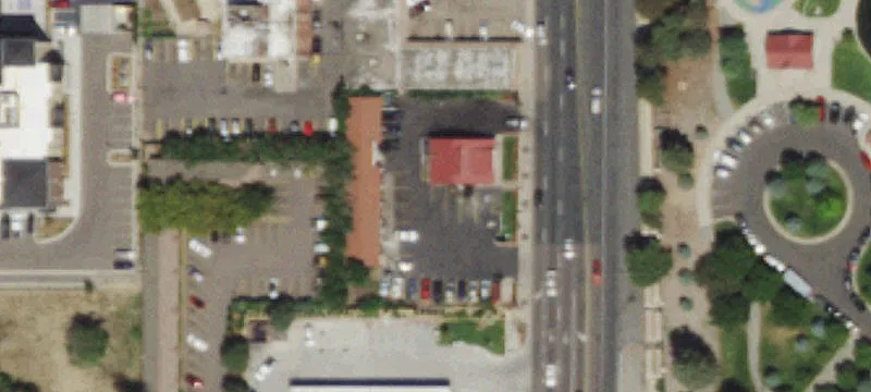 1521 Peoria St