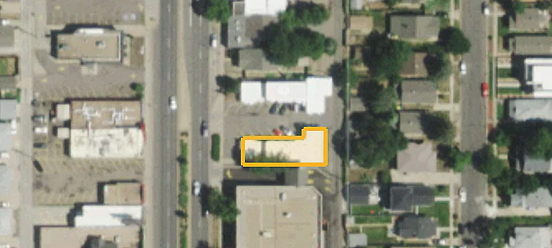 3020 Broadway