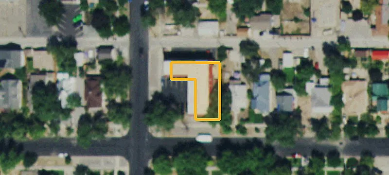 908 White Ave