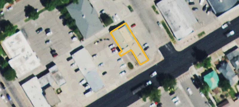 923 Main St