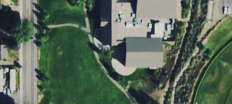 52 Lundgren Blvd