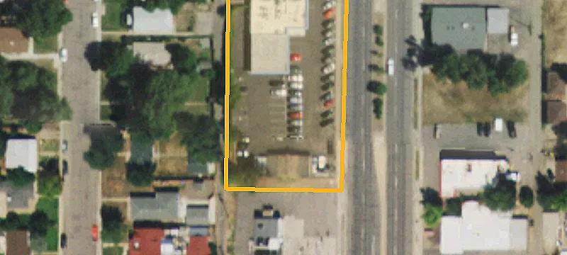 4677 Broadway