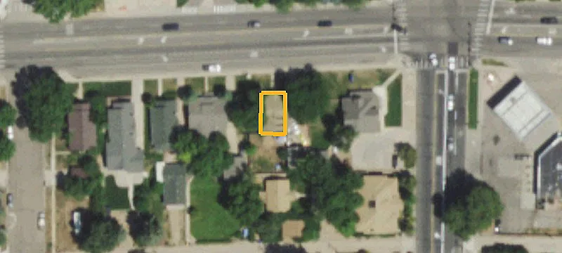 709 Main St