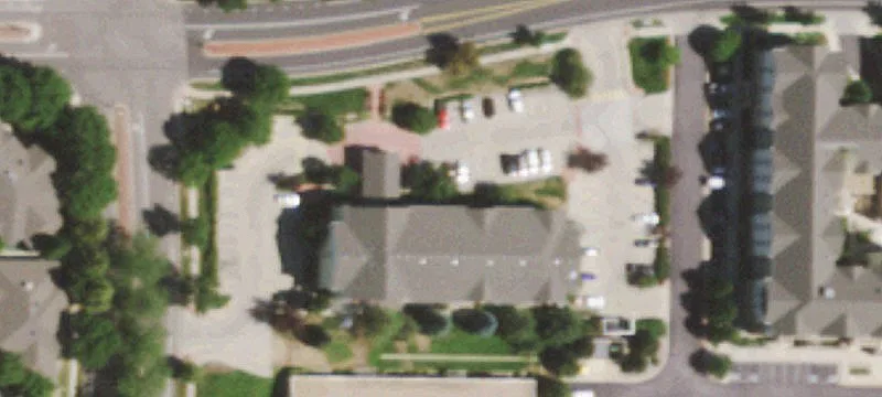 1415 Oakridge Dr