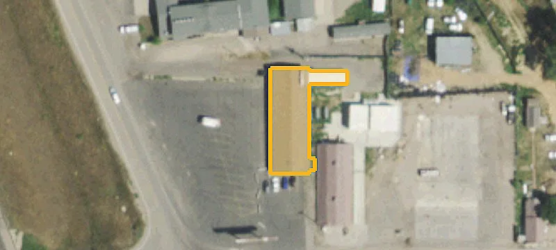2752 Frontage Rd