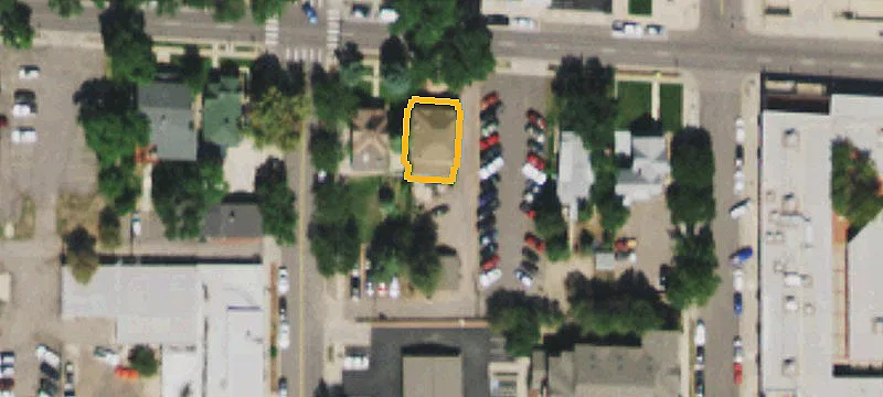 2576 Alamo Ave