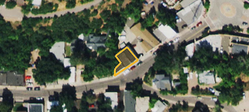 22 Ruxton Ave