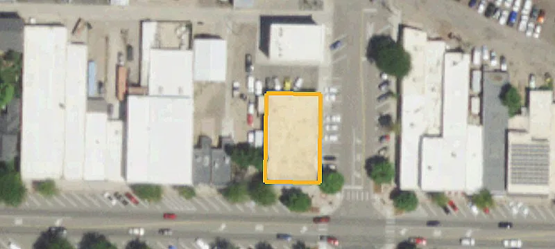 500 Main St