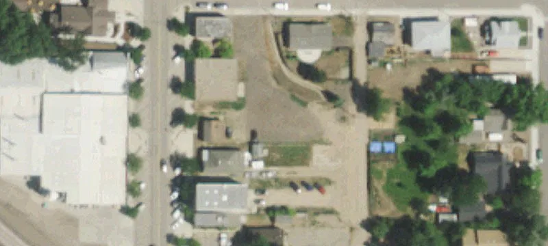4110 Main St