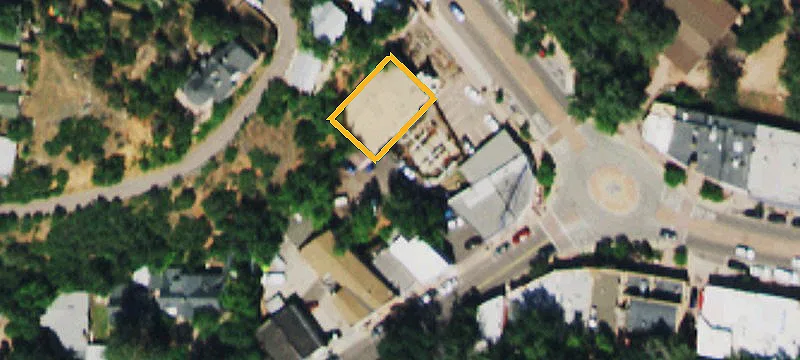 1003 Manitou Ave