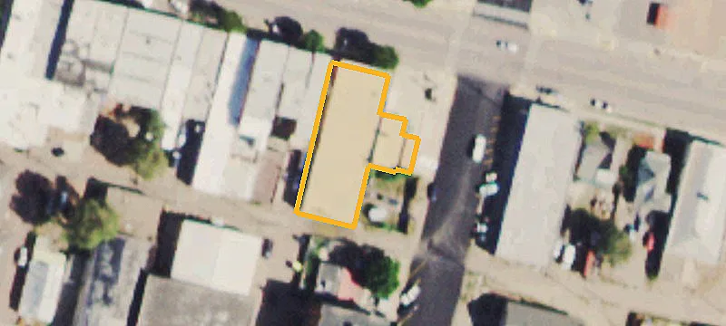 128 Main St