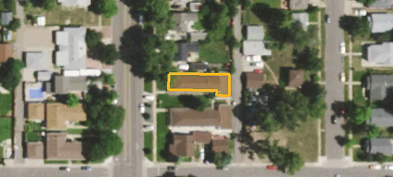 2220 Harlan St
