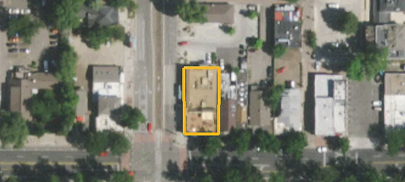 130 Laurel St