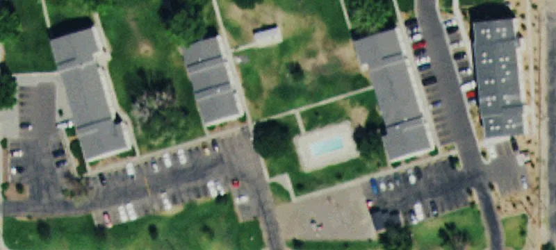 1800 Main St
