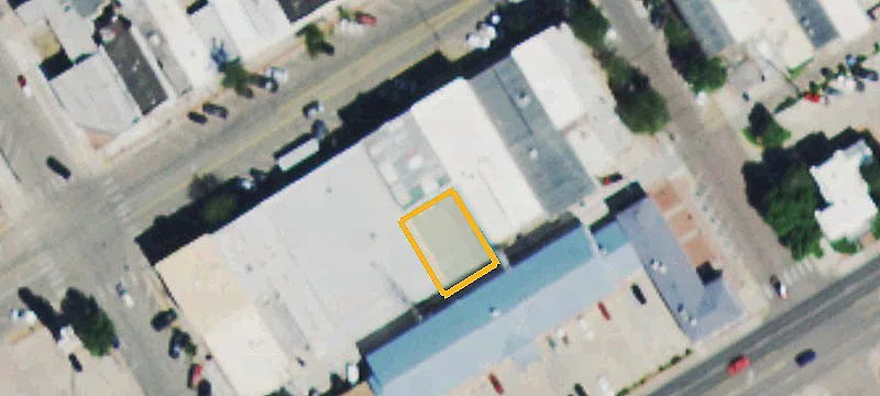 318 Main St
