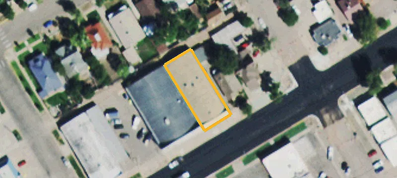 1021 Main St