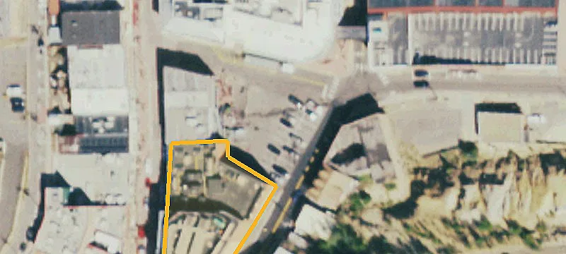 1 Dostal Aly