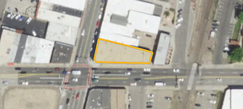 8 Main St
