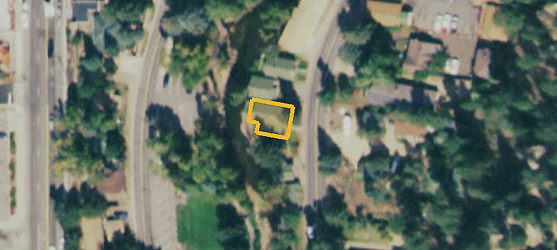243 Riverside Dr
