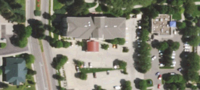 1426 Oakridge Dr
