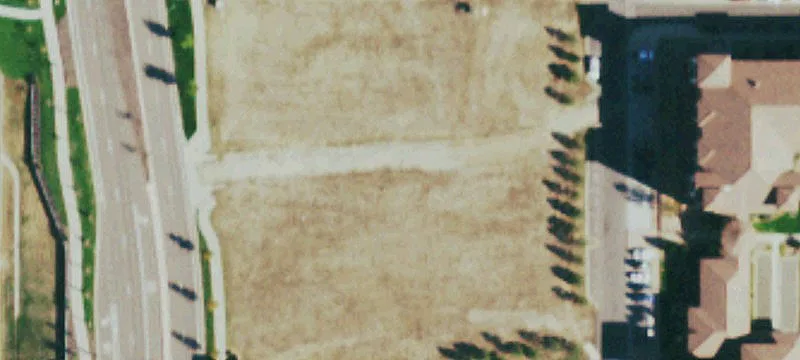 13690 Via Varra