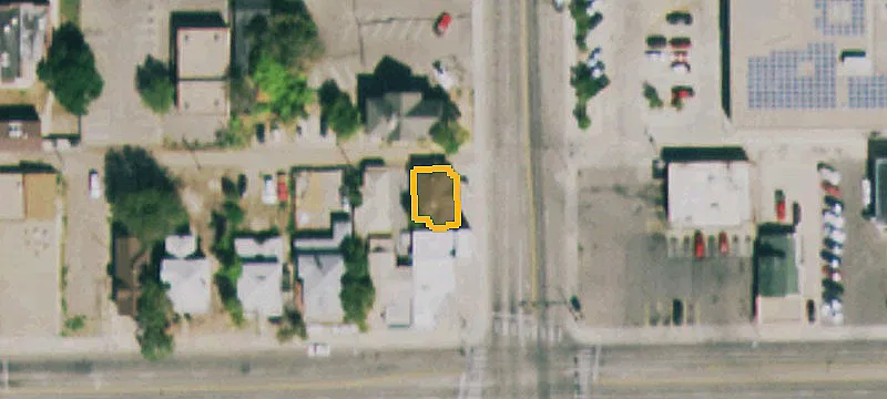 809 Grand Ave
