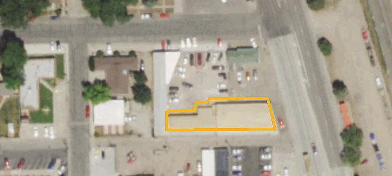 206 2nd St