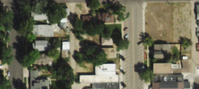 318 Clayton St