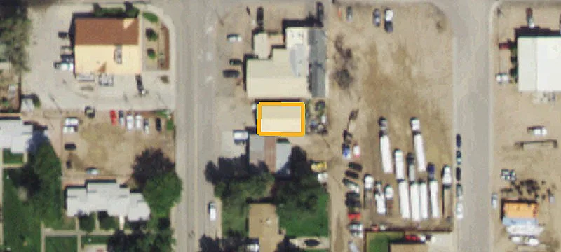 110 1st St