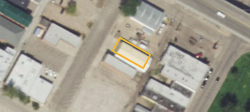 218 2nd St