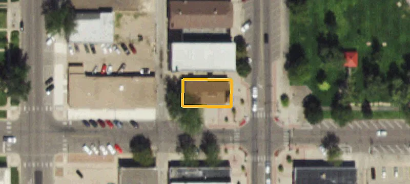 401 Main St