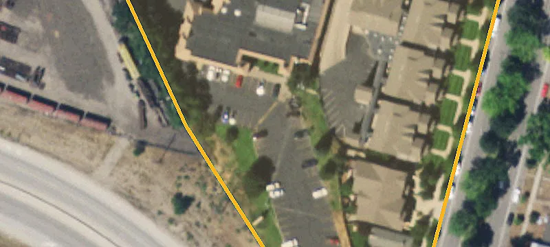 400 2nd Ave