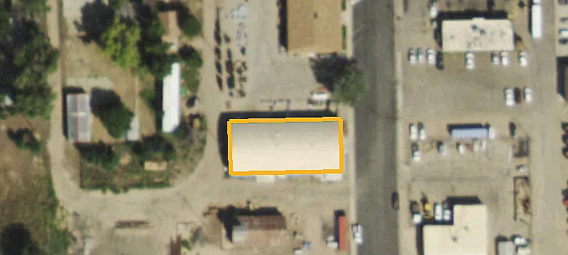 122 Custer St