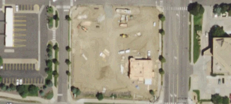 14241 Alameda Ave