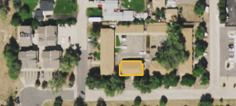 9483 Alameda Ave