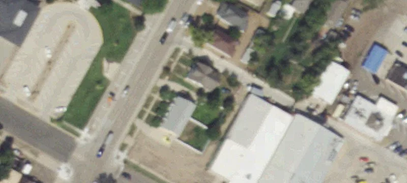 416 4th St