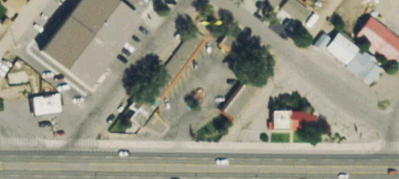 304 Rainbow Blvd