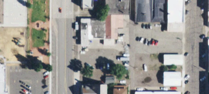 120 Broadway St
