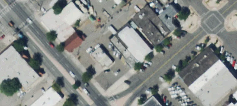 303 1st St