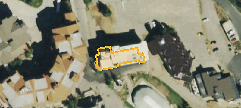 19 Emmons Rd