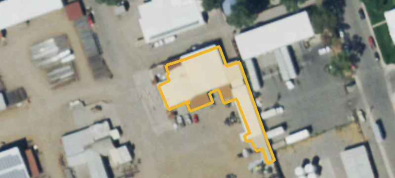 136 Maple Ave