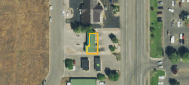 881 Main St