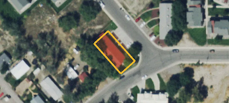 703 Cedar Crk Ave