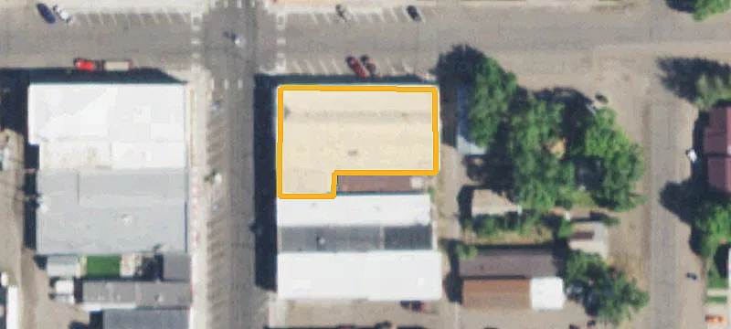 318 Worth St