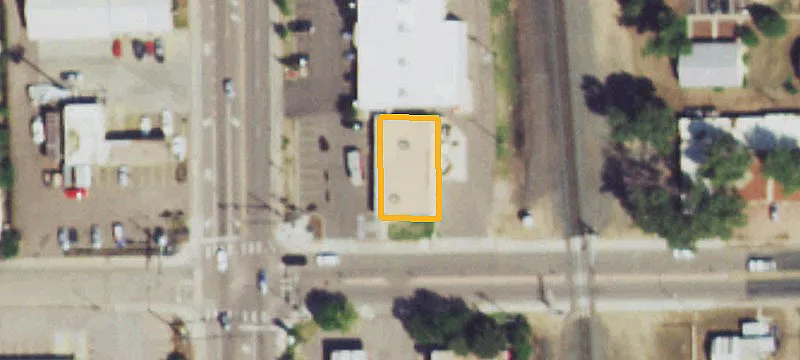 102 Santa Fe Ave