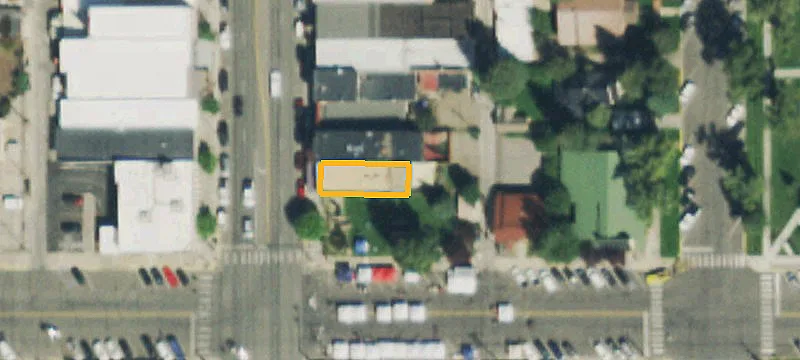 206 Main St