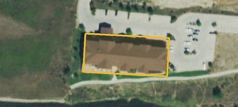1535 Riv Frontage Rd